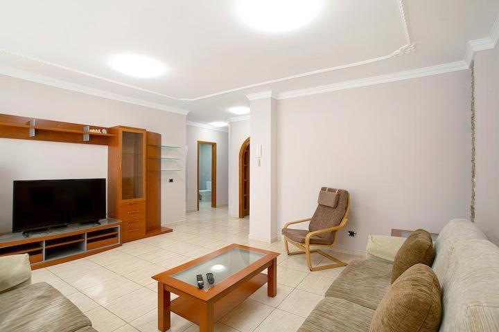 Aeropuerto Gran Canaria Apartamento Vacacional Carrizal Eksteriør billede
